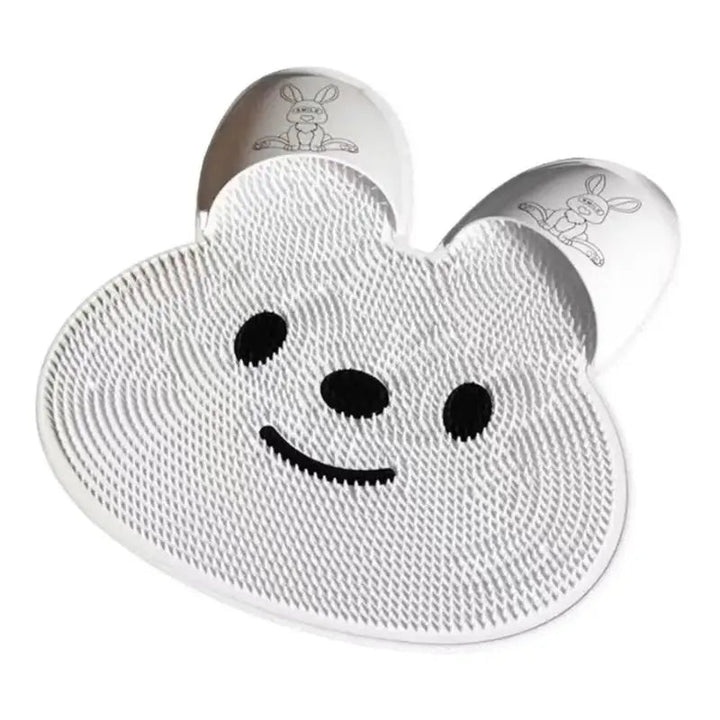 BowLift | Non-slip shower mat for gentle foot cleaning