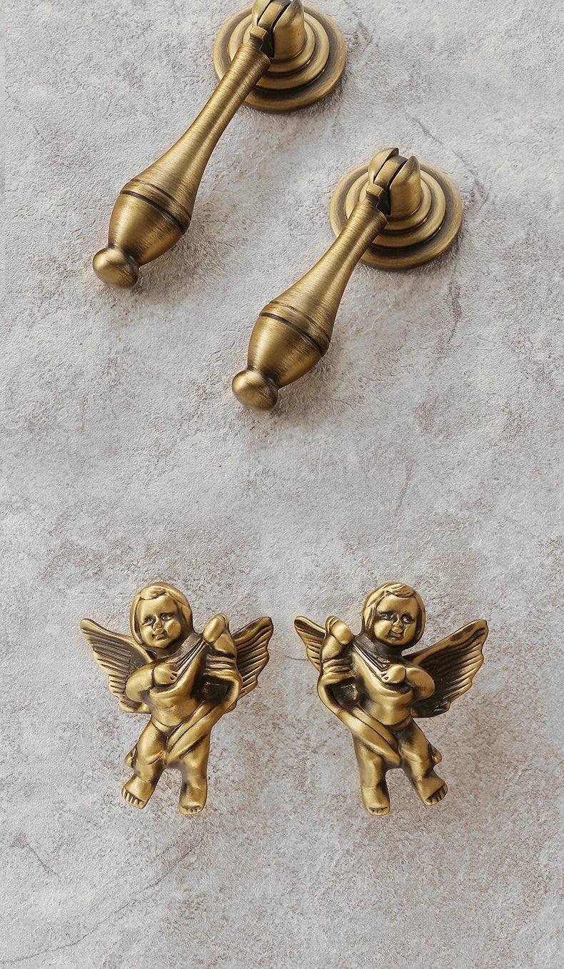 Bronvella ArcRetro Furniture Handle in Antique Copper Bowlift