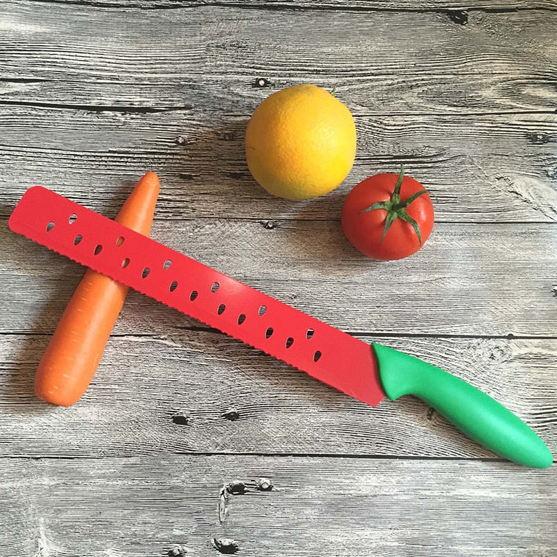 BowLift | Long Handle Watermelon Cutter