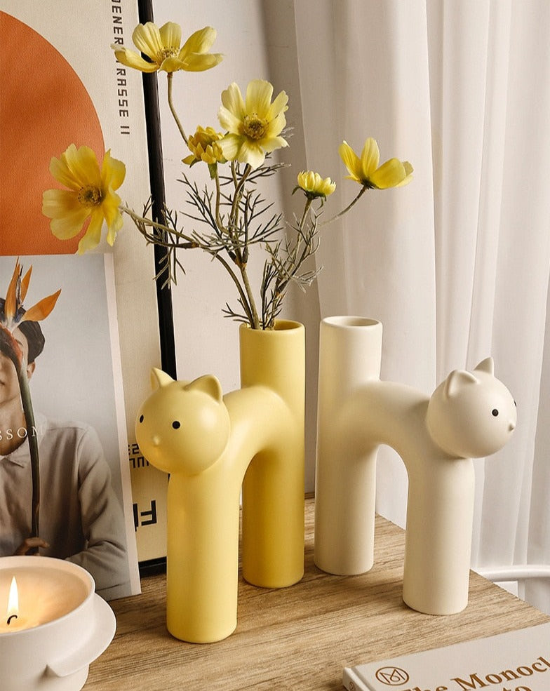 Ceramic Cat Vase | Bowlift
