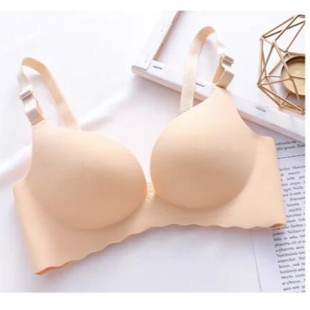 BowLift | GlowBra — Invisible comfort that makes your silhouette shine