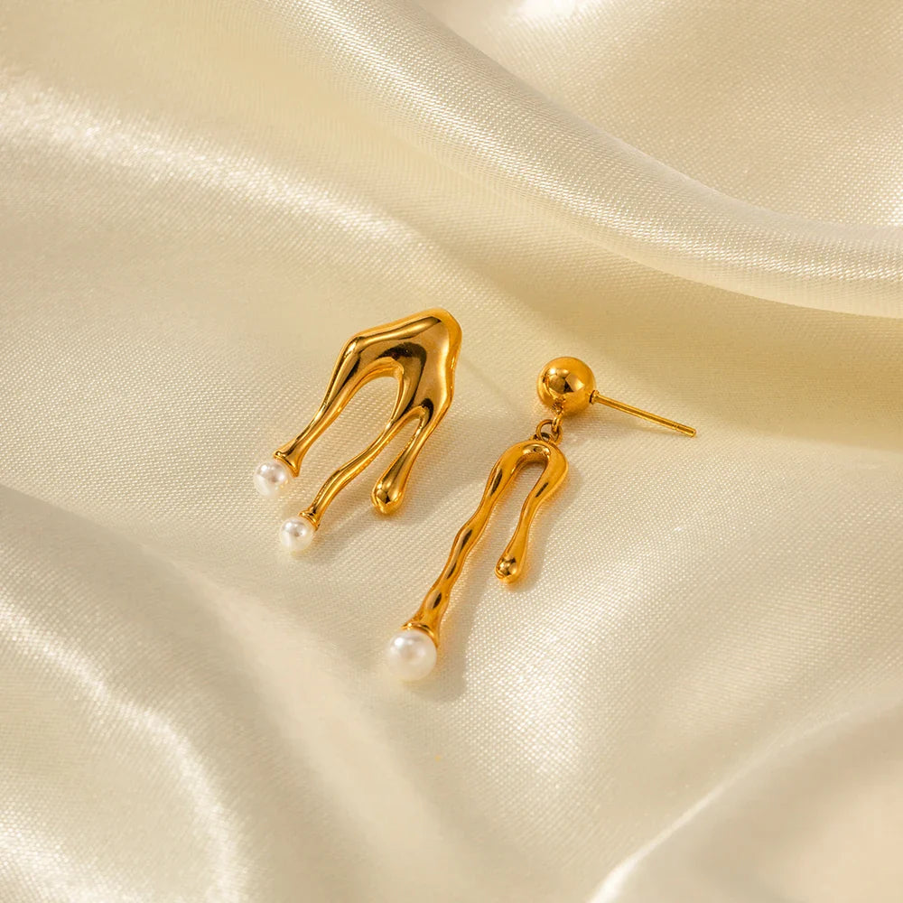 BowLift | 18k Dainty Asymmetrical Melted Gold Pearl Earrings