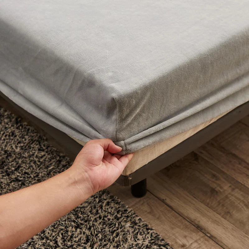BowLift | Fitted Sheet Velura | Stretch Velvet | Soft & Warm | Mattress Protector for Winter