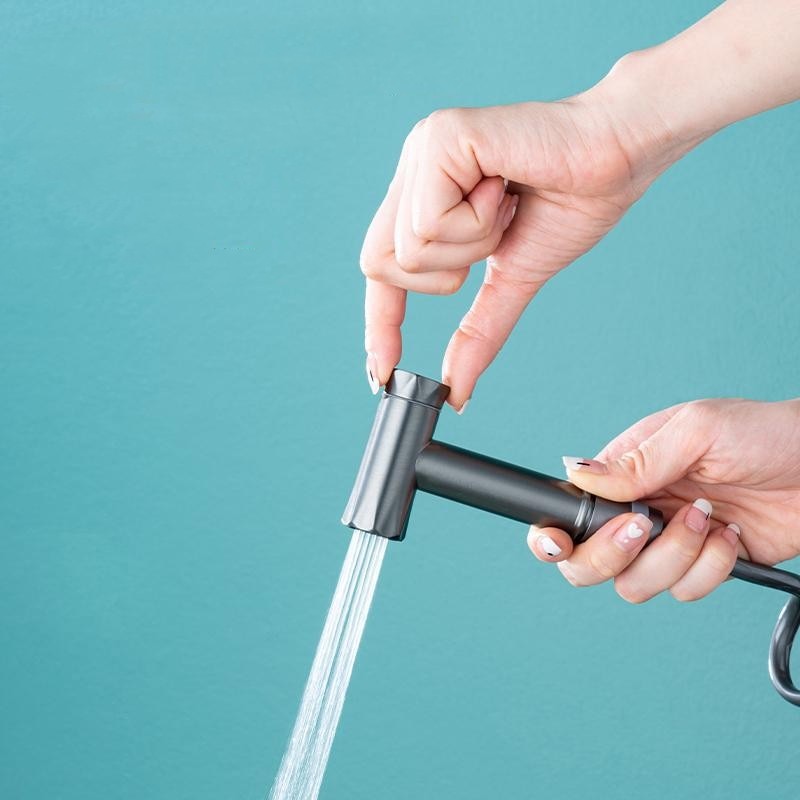 BowLift | Hygiene Helper Bathroom Cleaner Faucet Bidet