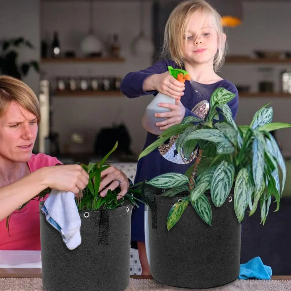 BowLift | Felt plant sack with carrying handles – Breathable and durable for garden plants and flowers