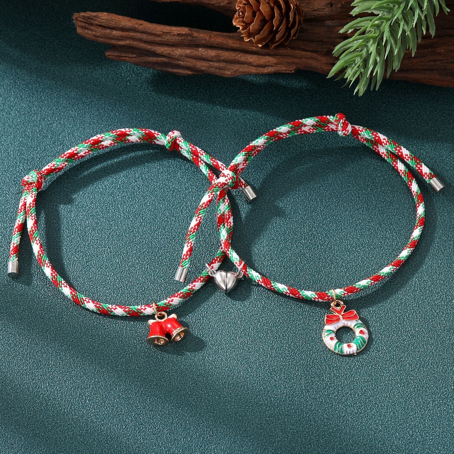 BowLift | Holiday Hugs Magnetic Bracelet