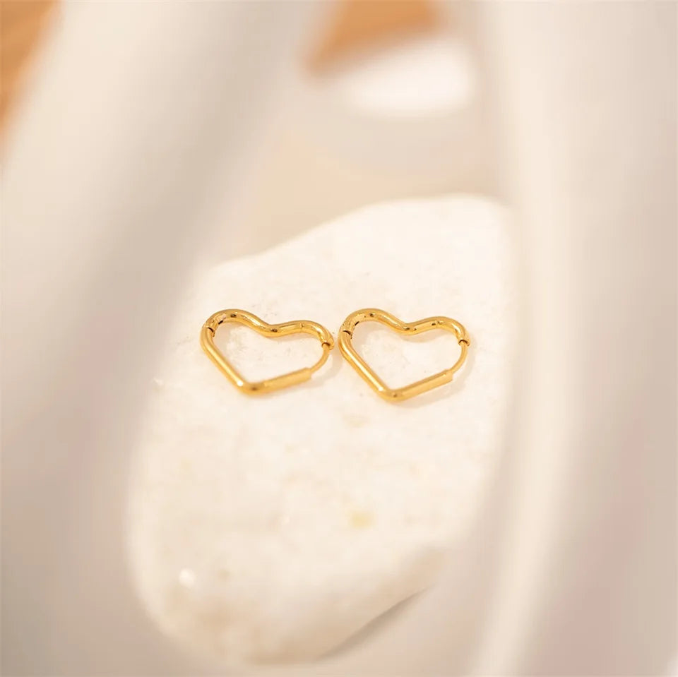 BowLift | Elegant Heart Hoop Earrings