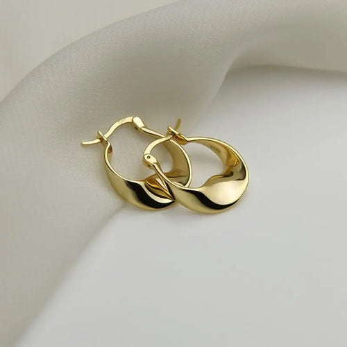 BowLift | Minimal Flattened Irregular Hoop Earrings