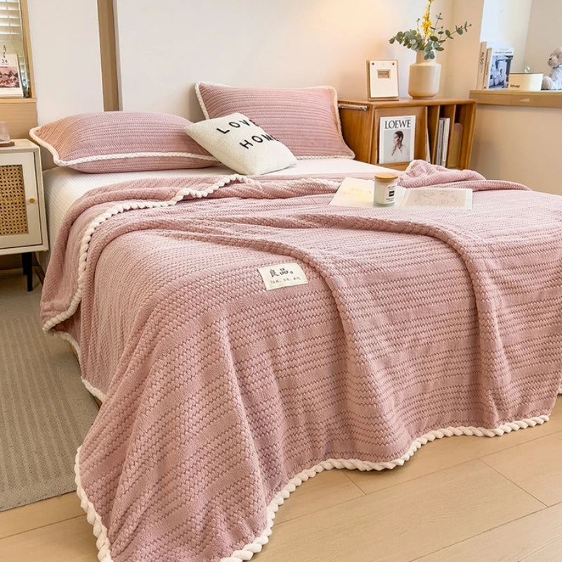 BowLift | Throw Blanket WarmHug | Fluffy Flannel | Checkered Design | For Sofa & Bed | Four Seasons