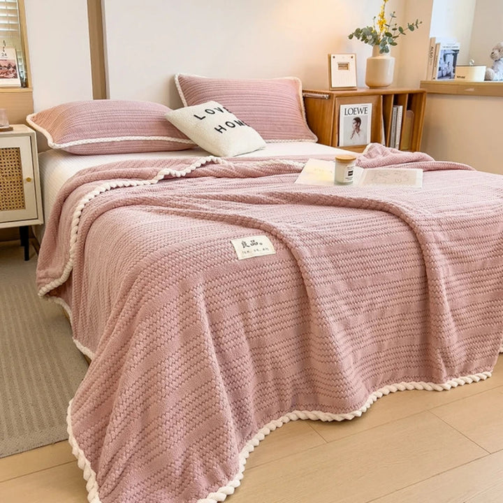 BowLift | Throw Blanket WarmHug | Fluffy Flannel | Checkered Design | For Sofa & Bed | Four Seasons