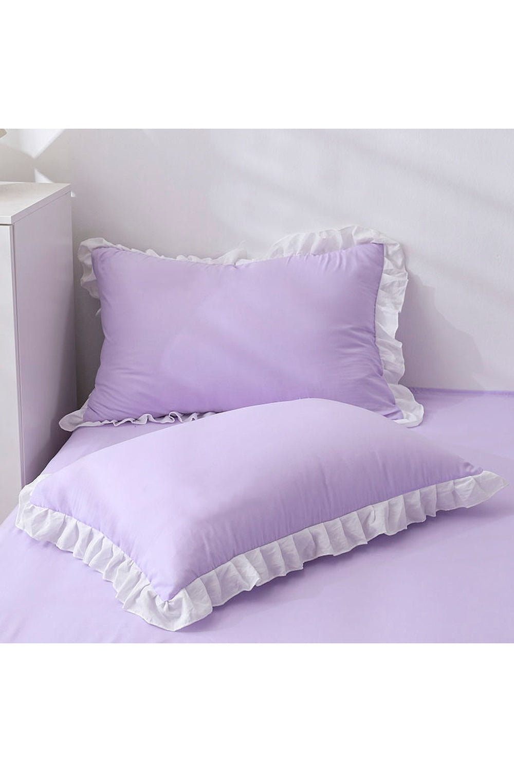 inspired ruffle pillowcases | Bowlift