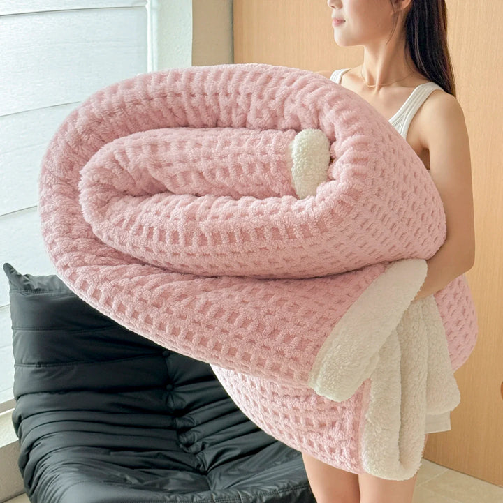 BowLift | Winter Dream Blanket – Double Layer Fleece Blanket with Lambswool Look | Ultra Warm, Soft & Skin Friendly | For Sofa, Bed & Cold Winter Days