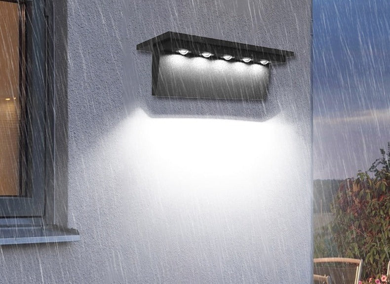 BowLift | SmartGlow – Weather-Resistant Outdoor Light