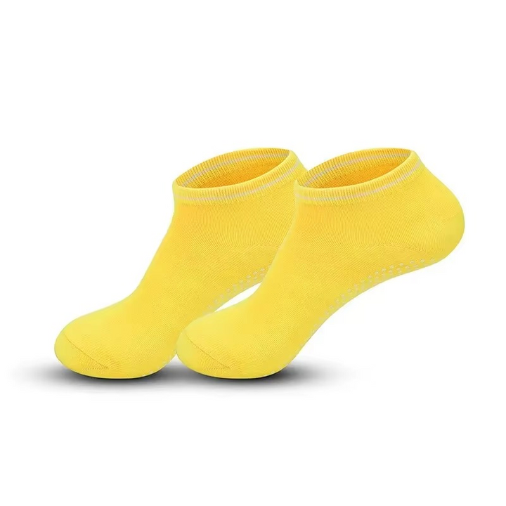 BowLift | Women Anti Slip Cotton Yoga Socks for Trampoline and Sports