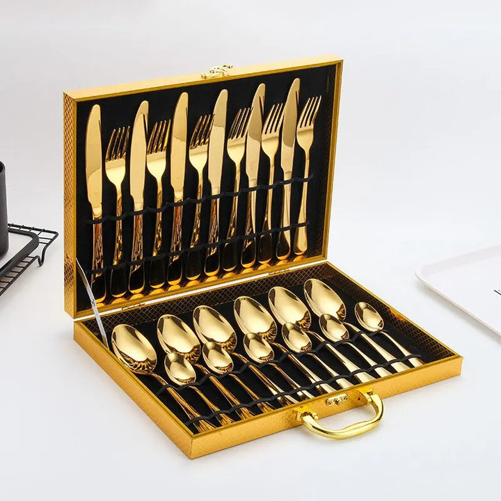 BowLift | Opulent Gold Cutlery Set - The elegant 24-piece gold and silver cutlery set