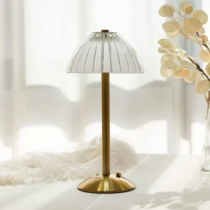 BowLift | Wireless LED table lamp with three color modes and dimming function