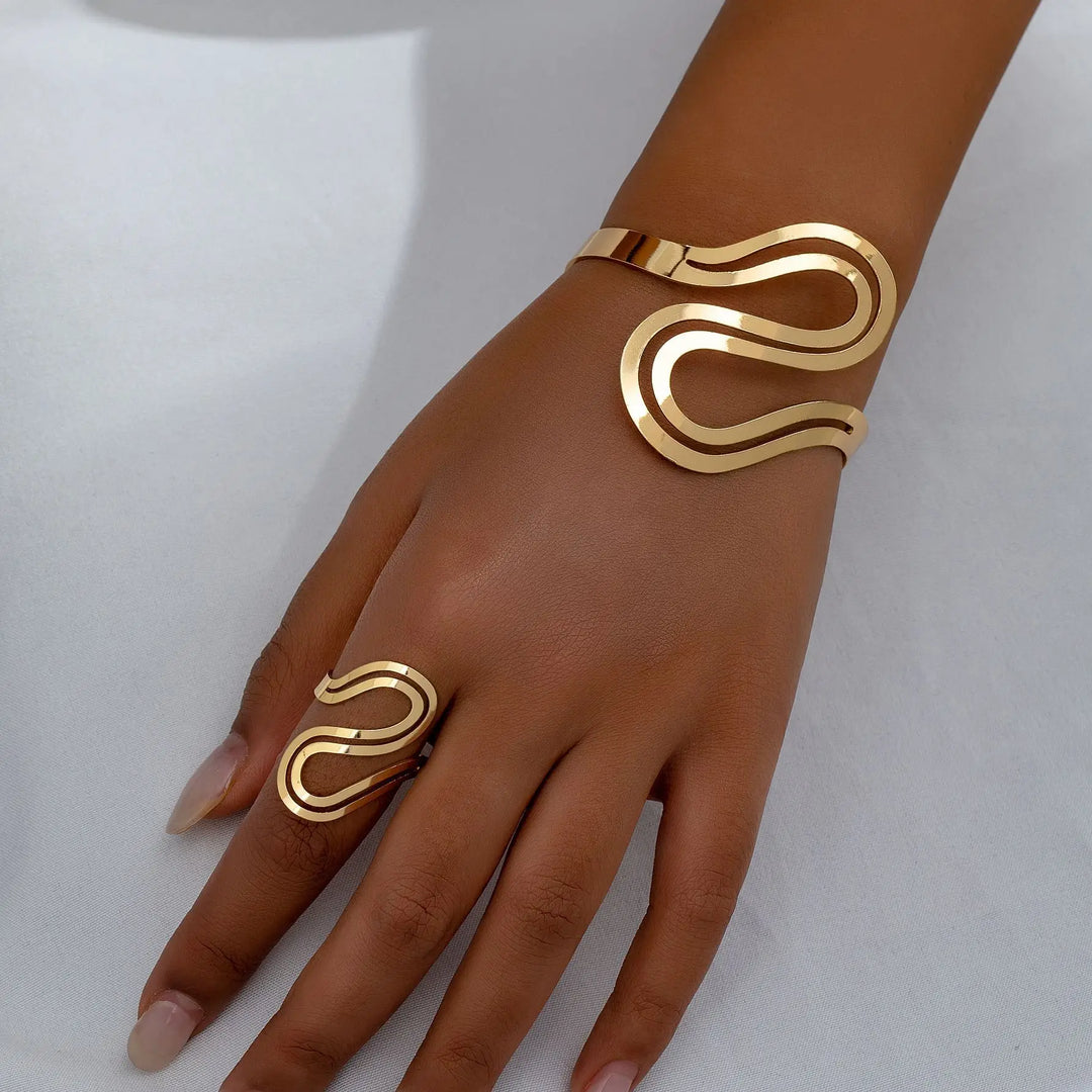 BowLift | Adjustable Modern Swirl Bracelet and Ring Set