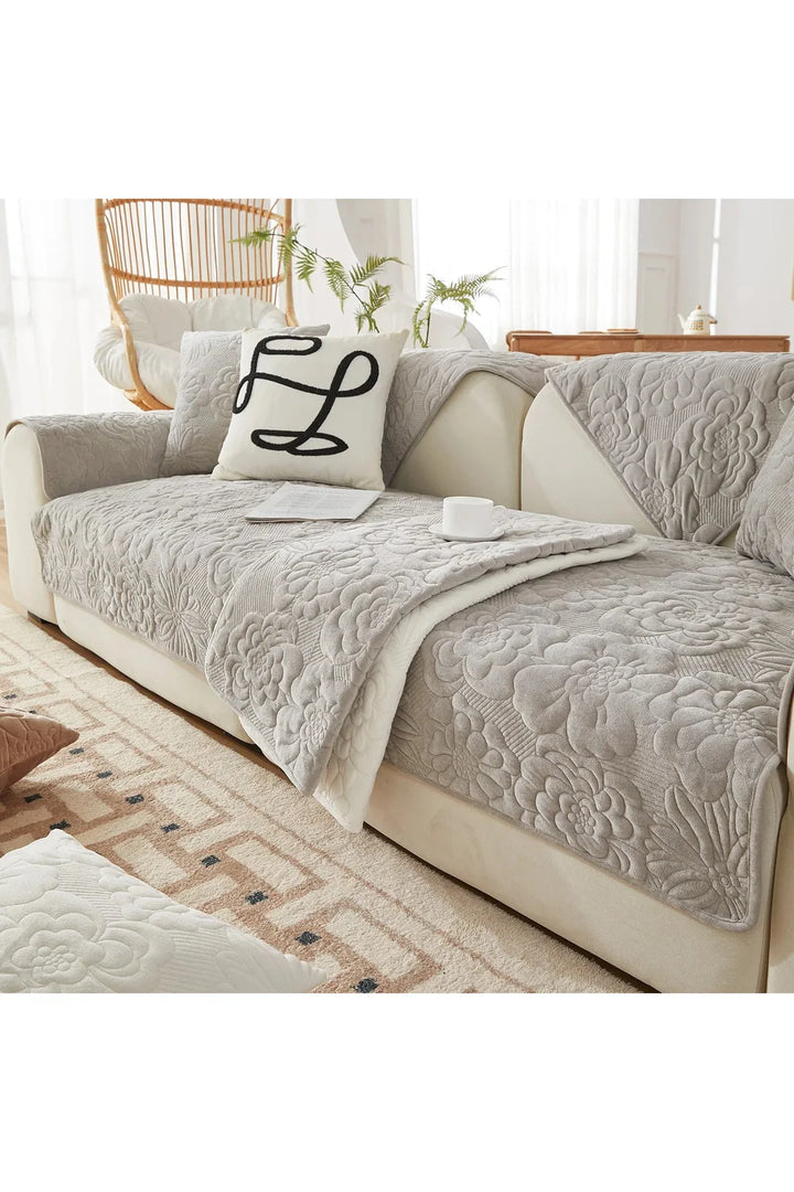 Plush sofa cover | Bowlift