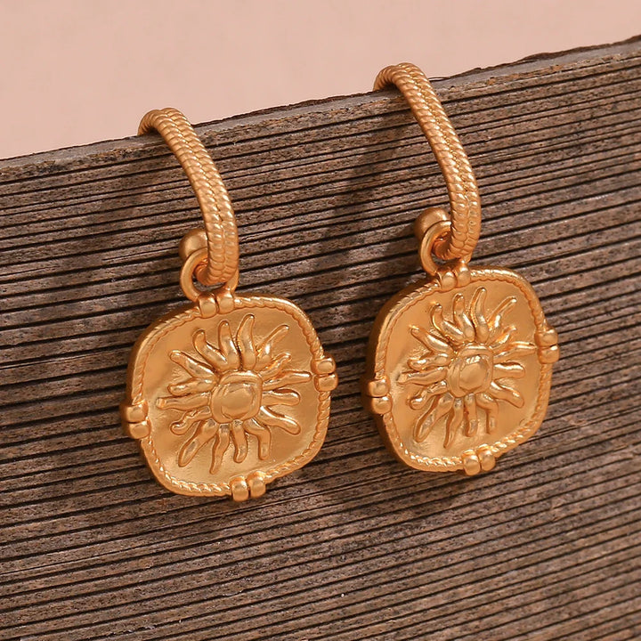 BowLift | Dainty Sun Charm Textured Earring