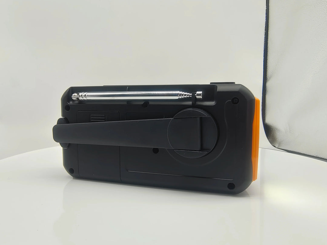 BowLift | FM/AM Emergency Radio – Receive News during Crisis