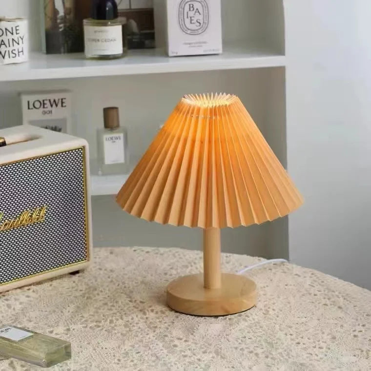 BowLift | Foldable Pleat Table Lamp - Stylish Foldable LED Table Lamp for Unique Interior Design