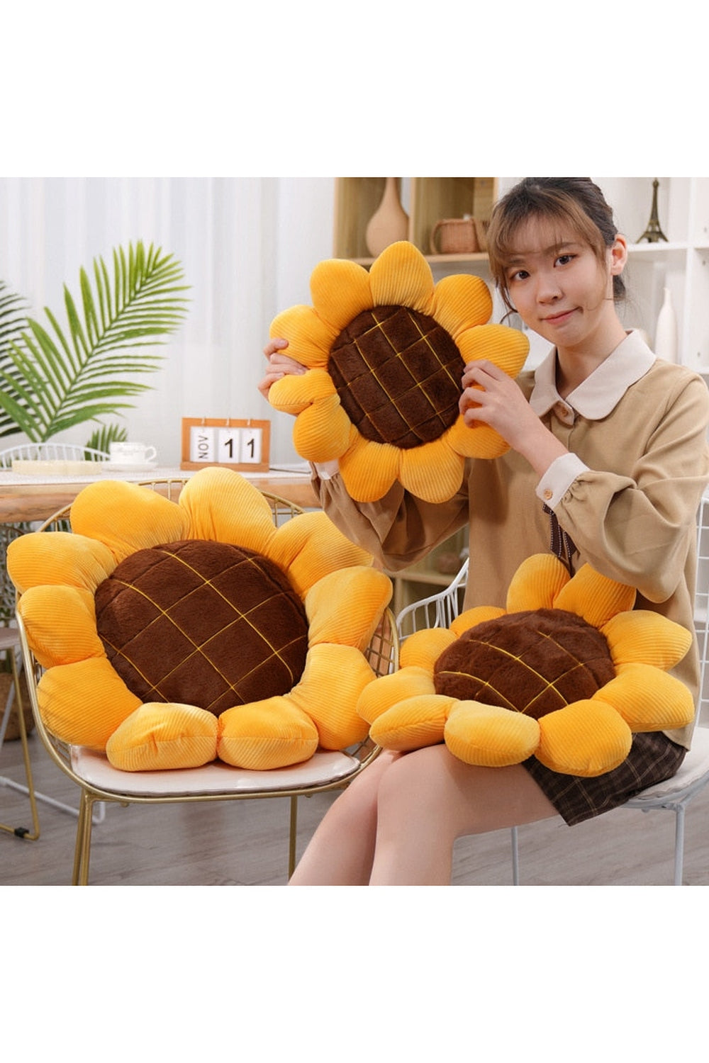 Cozy Sunflower Plush Nap Pillow | Bowlift