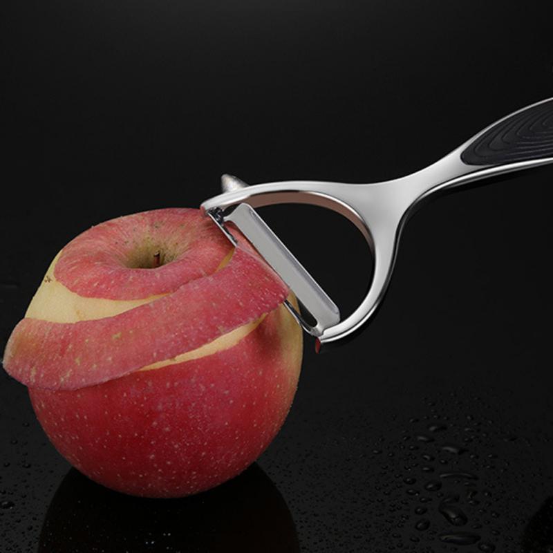BowLift | SwiftPeel Stainless Steel Peeler | Effortlessly & accurately peel your veggies!