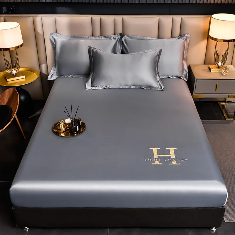 BowLift | Solid Color Silk Bed Sheet