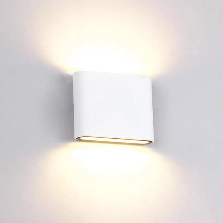 BowLift | GuardGlow – Waterproof Wall Lamp with Weather-Resistant Design