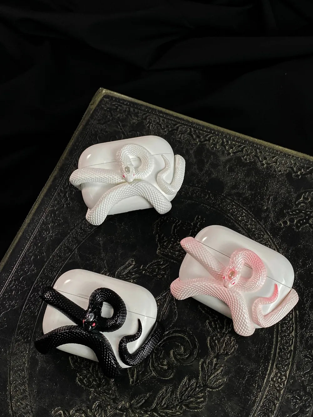 BowLift | VenomWrap AirPods Case