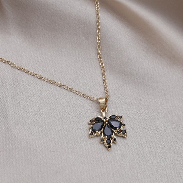 BowLift | Maple Leaf Charm Elegant Necklace