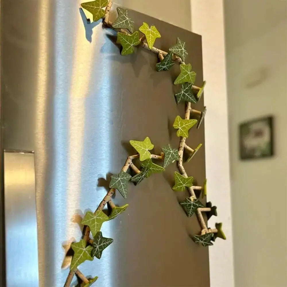 BowLift | Designer Ivy Refrigerator Magnet
