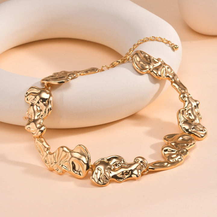 BowLift | Melted Lava Choker Necklace