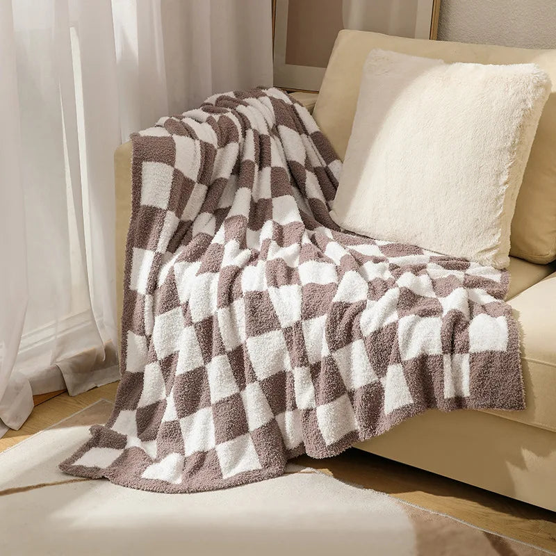 BowLift | Nordic Throw for a Stylish Interior