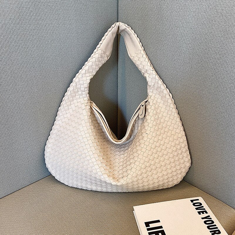BowLift | Elegant Leather Shoulder Bag