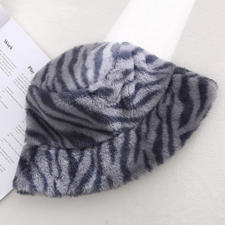 BowLift | Velvet Soft Winter Hat Luxury Plush – Warm Unisex Bucket Hat for Cold Days