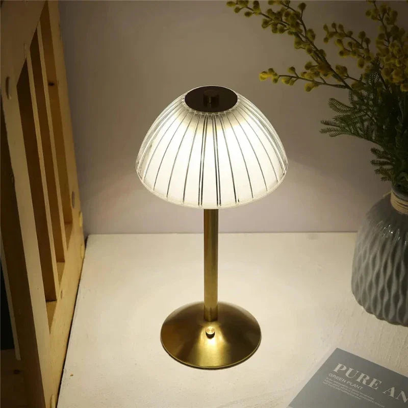 BowLift | Wireless LED table lamp with three color modes and dimming function