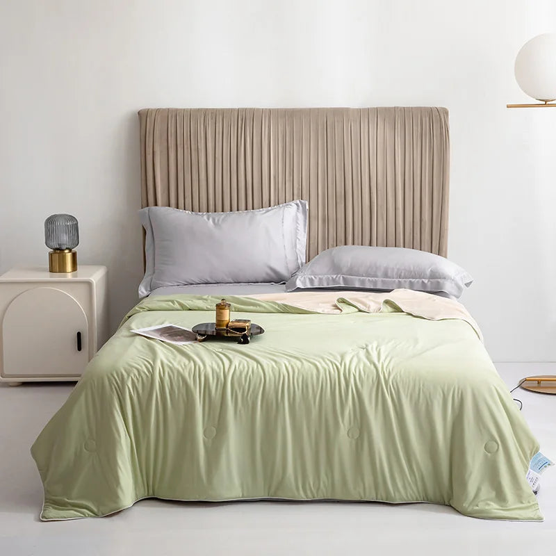 High-Quality Cooling Blanket – Smooth Air-Conditioning Comforter, Lightweight Summer Quilt with Double-Sided Cooling Fabric | Bowlift