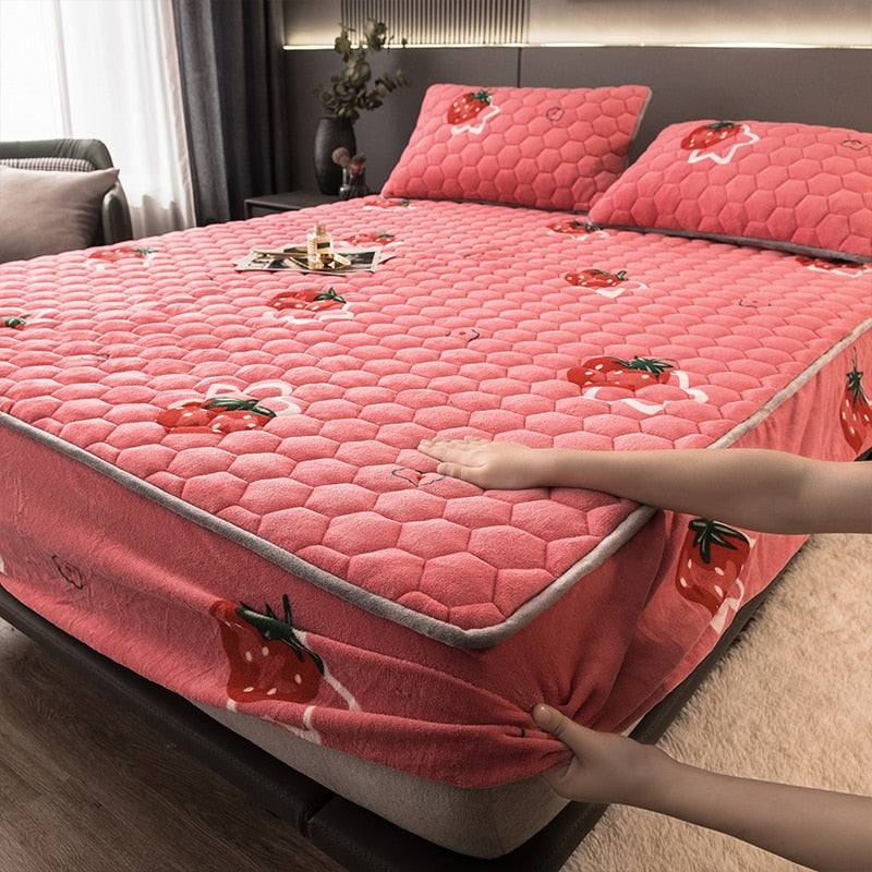 BowLift | Elegant Velvet Thick Mattress Cover