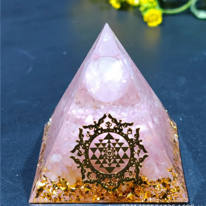 BowLift | Orgonite Pyramid with Amethyst Pendulum – Energy, Protection and Decoration