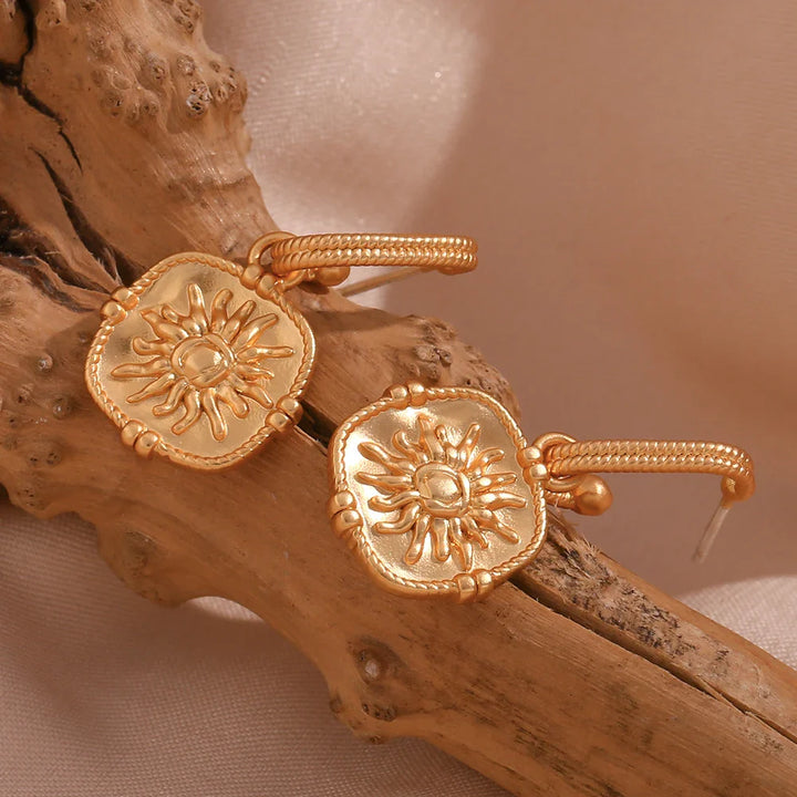 BowLift | Dainty Sun Charm Textured Earring