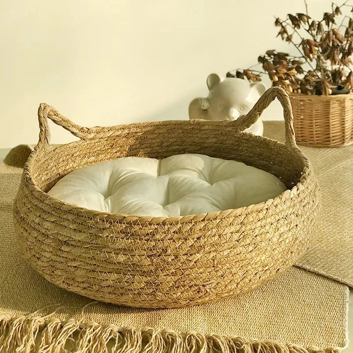 Rattan cat bed handwoven & washable Bowlift
