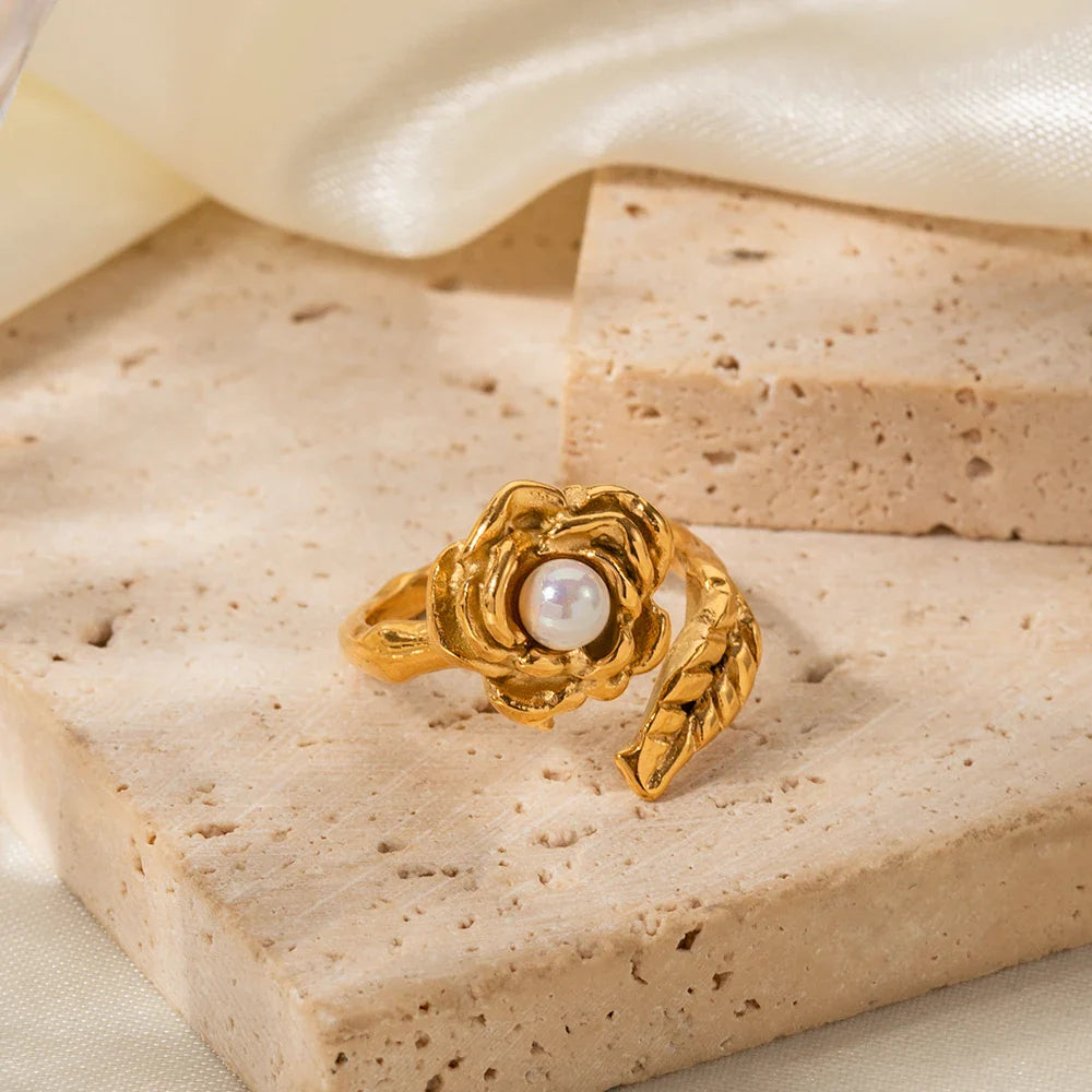 BowLift | Adjustable Pearl Camellia Flower Ring