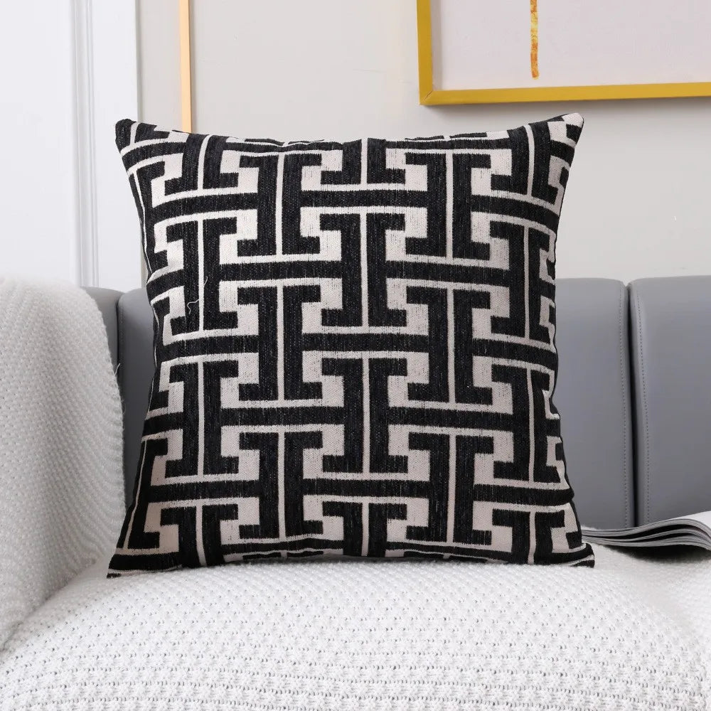 Striped cushion cover in country house style – Decorative sofa cover for living room and couch | Bowlift