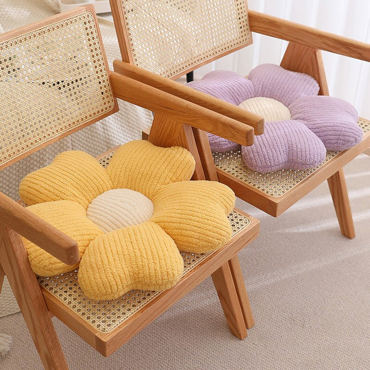 Fluffy Clover Flower Cushion | Bowlift