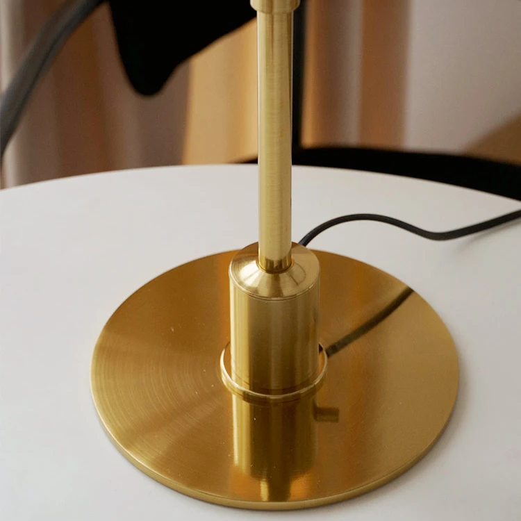 BowLift | Scandinavian Designer Table Lamp Minimalist