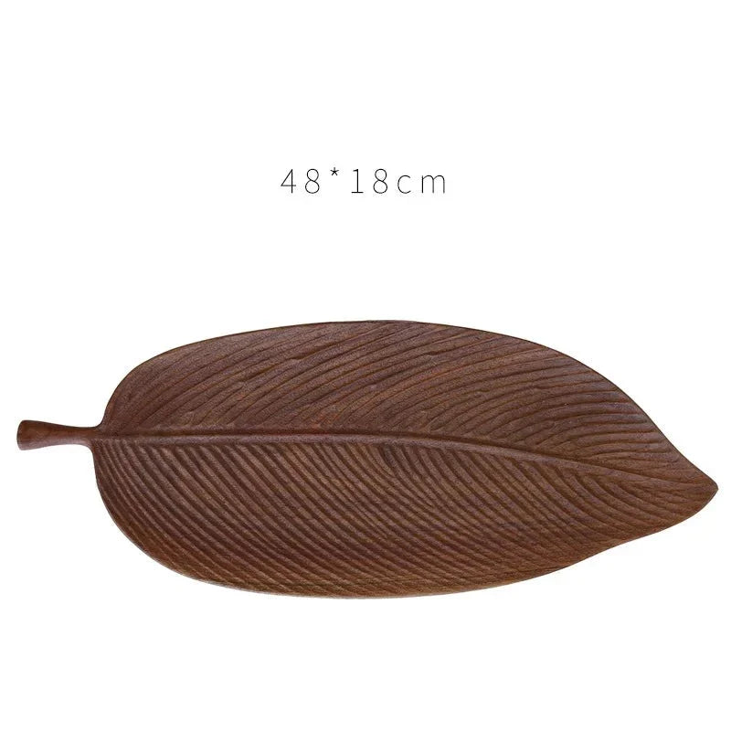 Leaf-shaped fruit plate