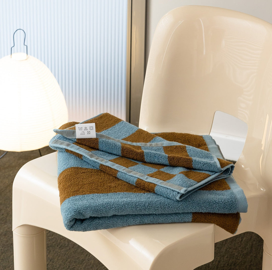 Checkered Cotton Towel - 2 Colours | Bowlift