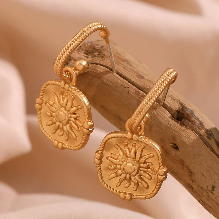BowLift | Dainty Sun Charm Textured Earring