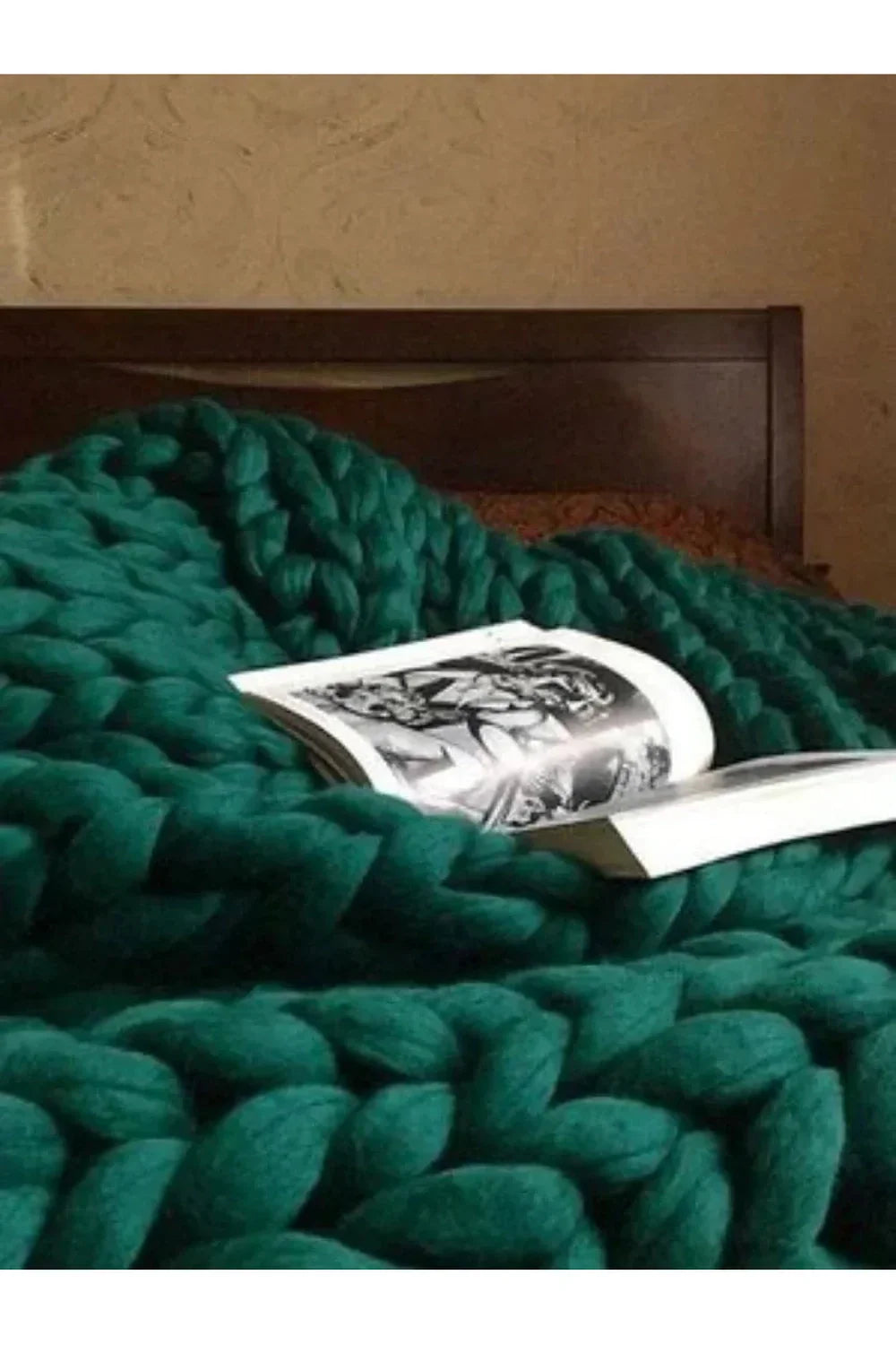 BowLift | Cozy Knit Chunky Blanket